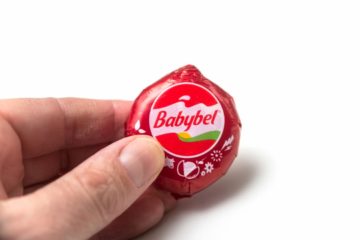 Can cats eat babybel cheese?